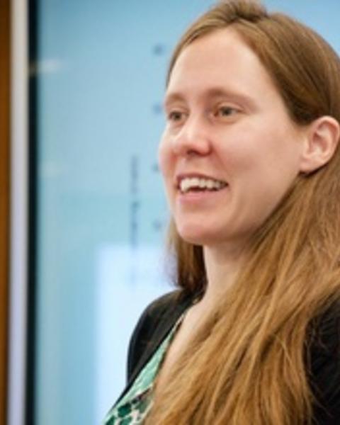 Dr. Caroline Niziolek